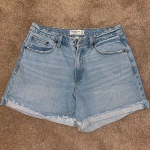 Abercrombie Curve Love Shorts